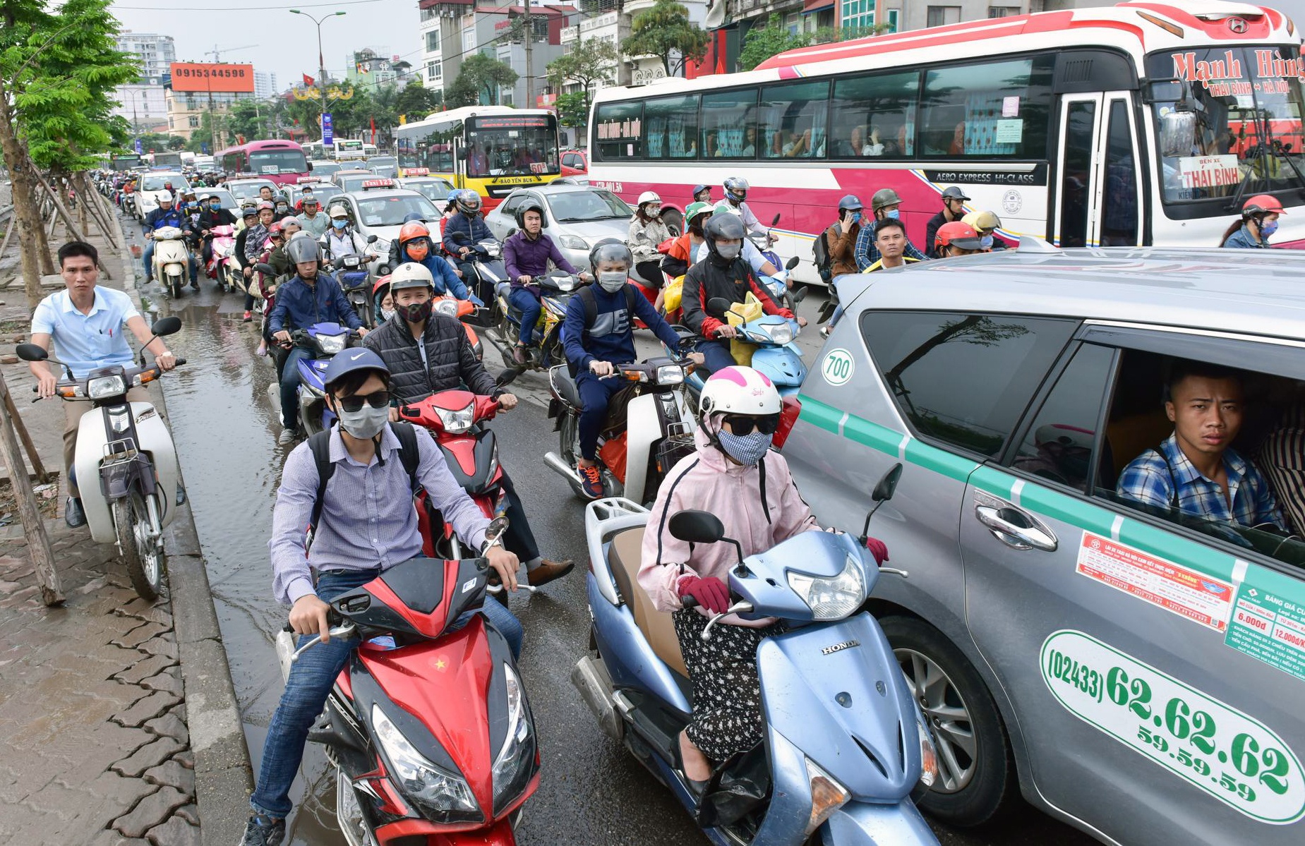 giao thong dip le 30/4 anh 4