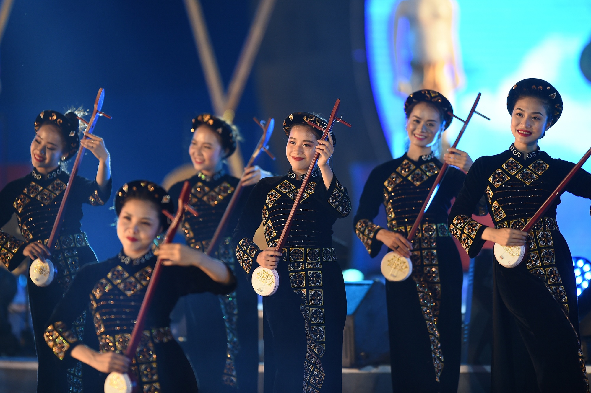 Carnaval Ha Long 2018 anh 8