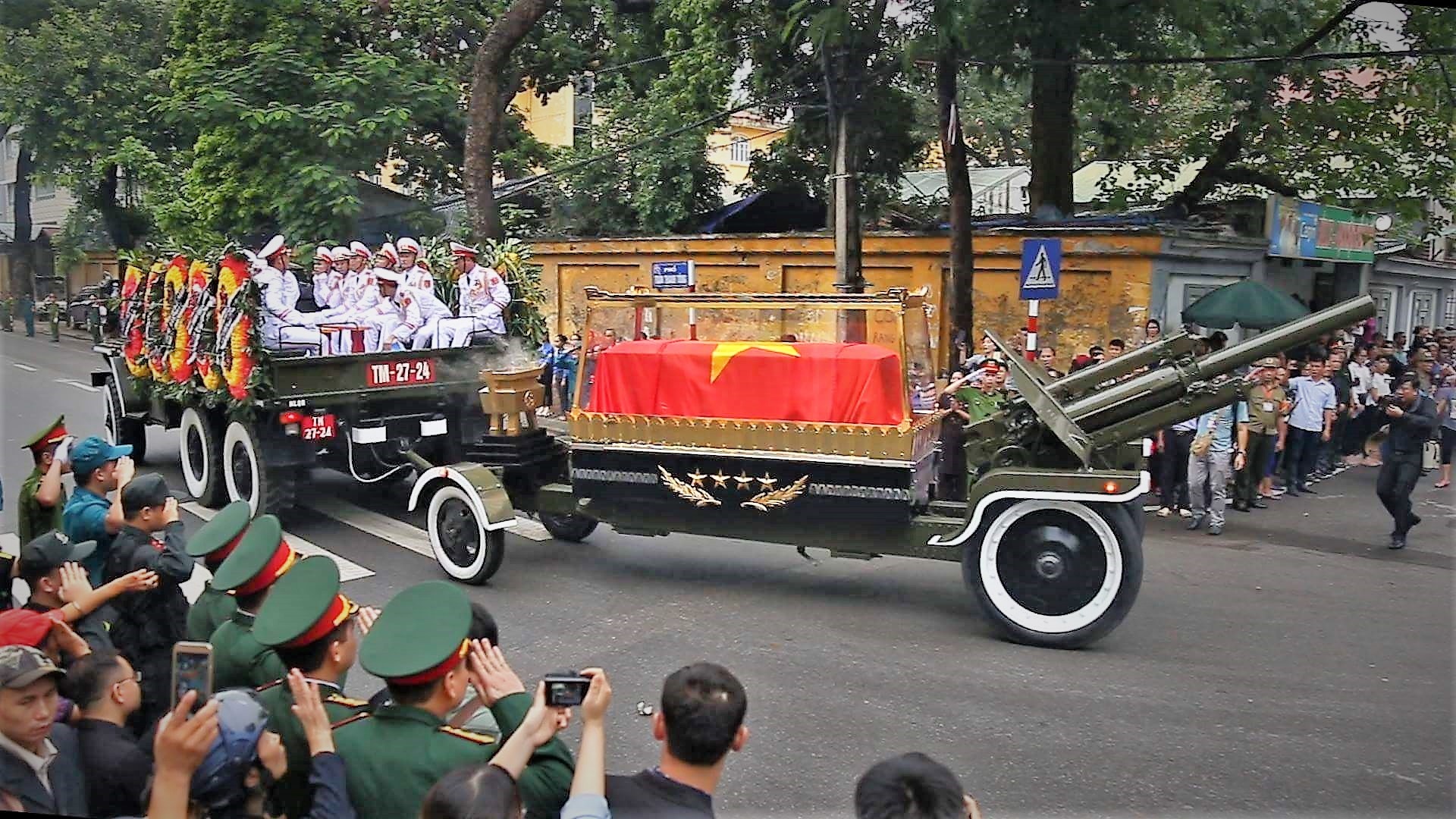 Video le truy dieu Chu tich nuoc Tran Dai Quang hinh anh