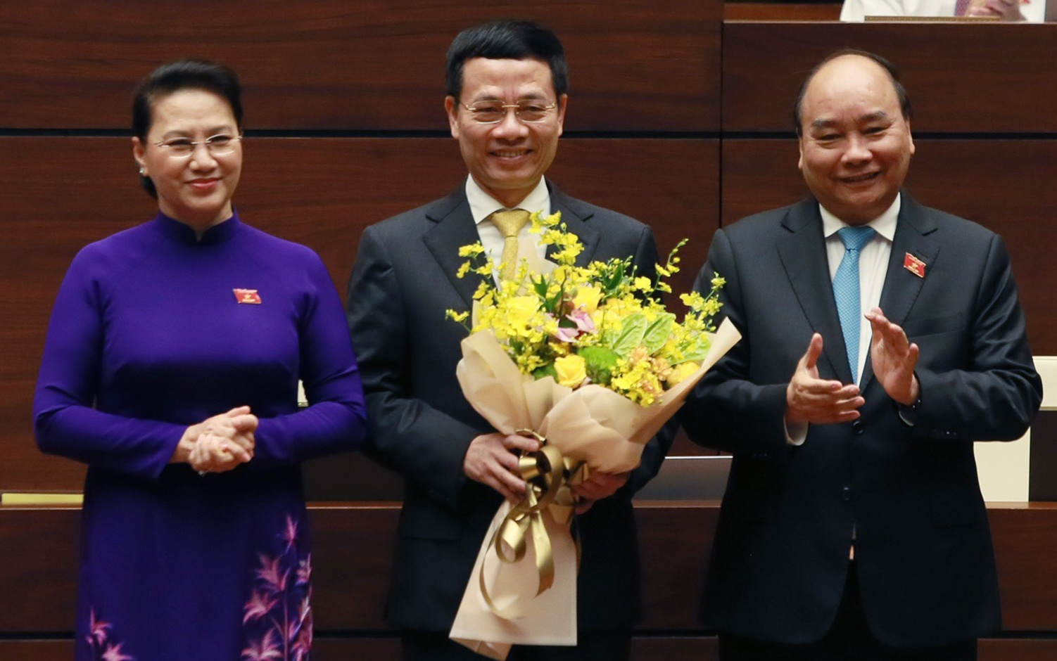 Quoc hoi phe chuan bo nhiem Bo truong Thong tin truyen thong hinh anh