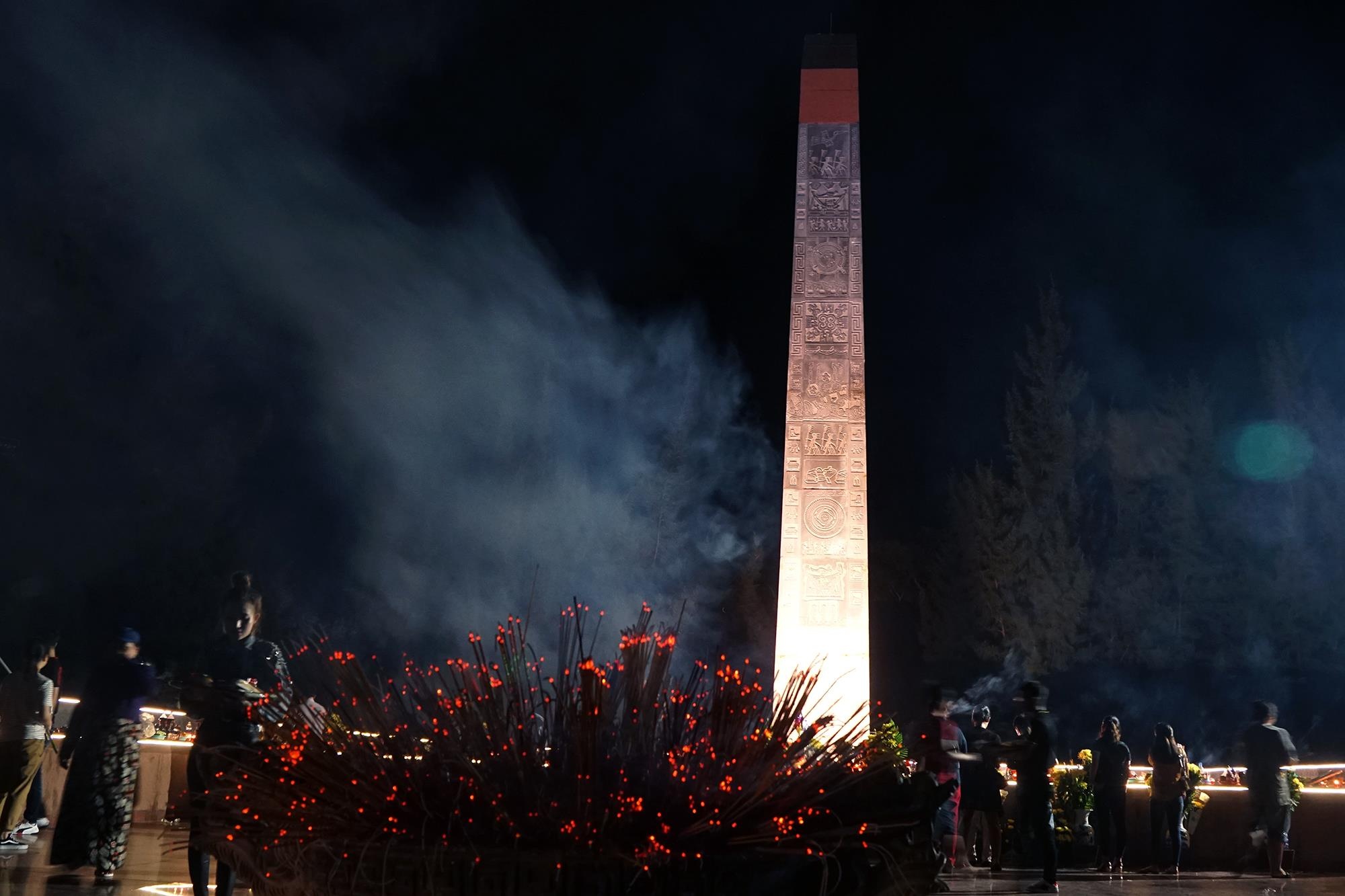 Nghia trang hang Duong Con Dao anh 1