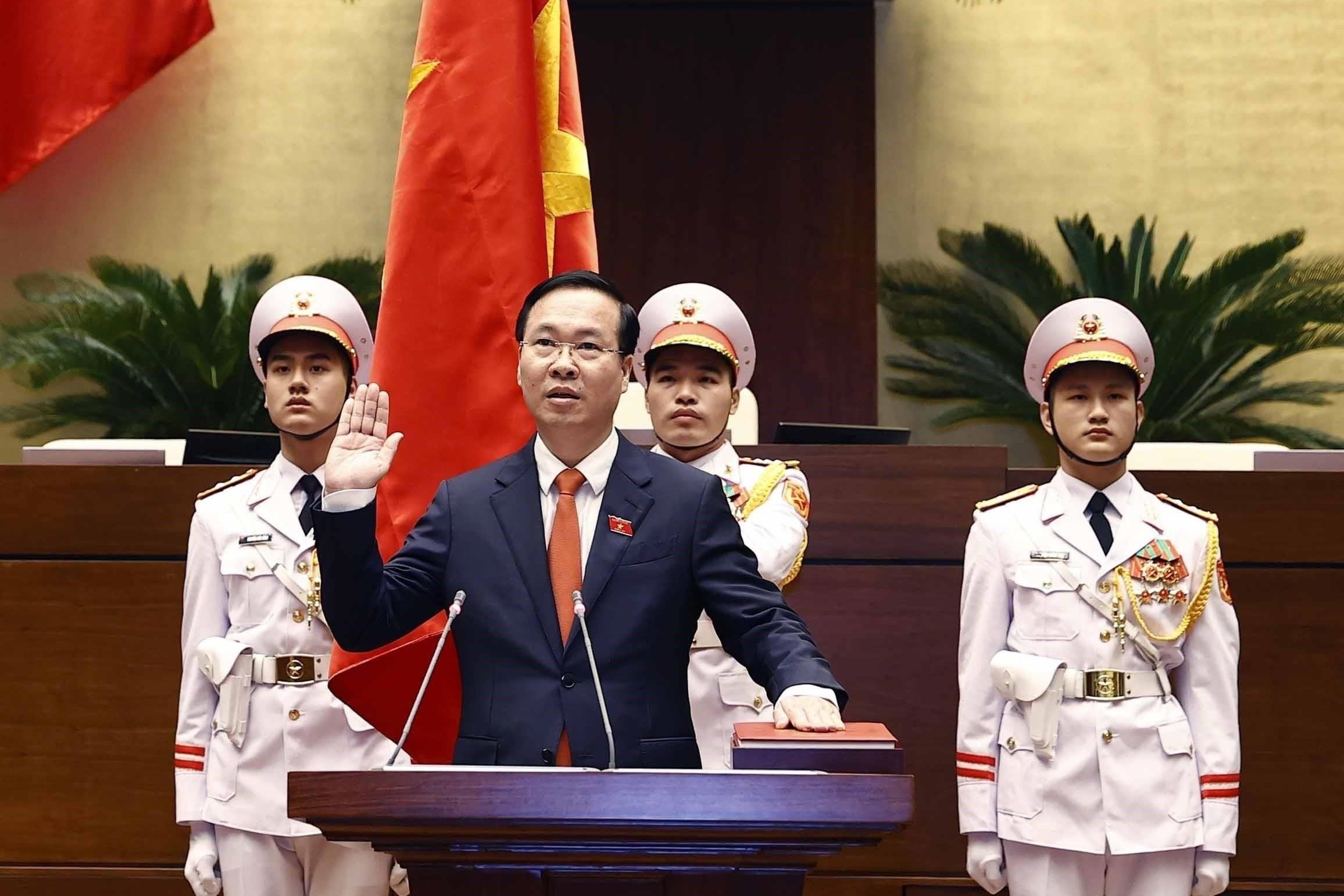 Le tuyen the cua tan Chu tich nuoc Vo Van Thuong hinh anh