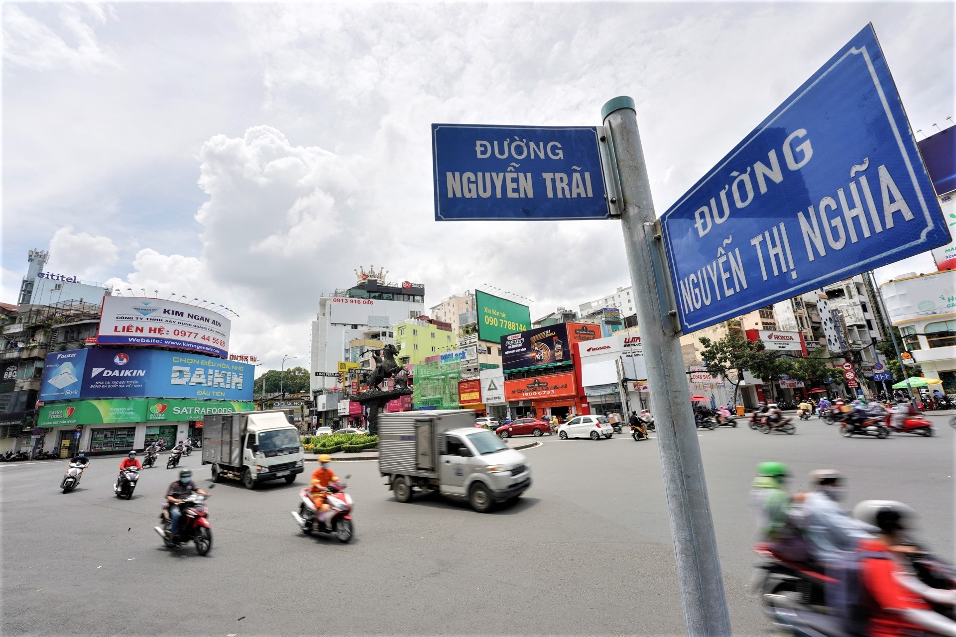 đổi t&ecirc;n đường ảnh 2