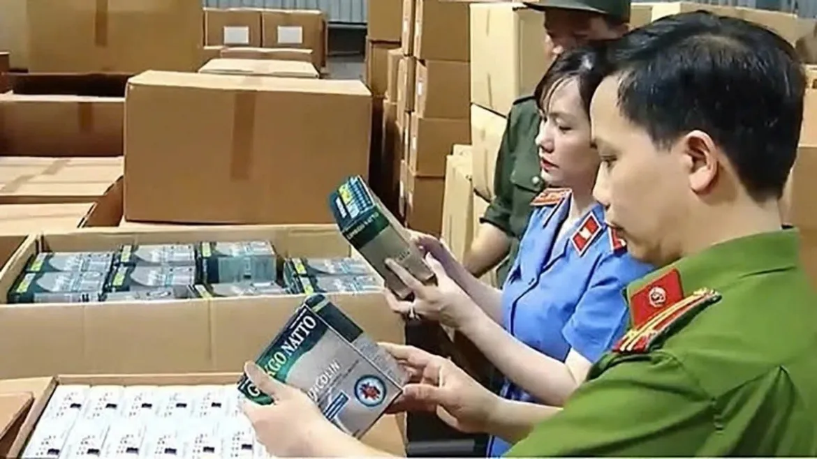 h&agrave;ng giả ảnh 2