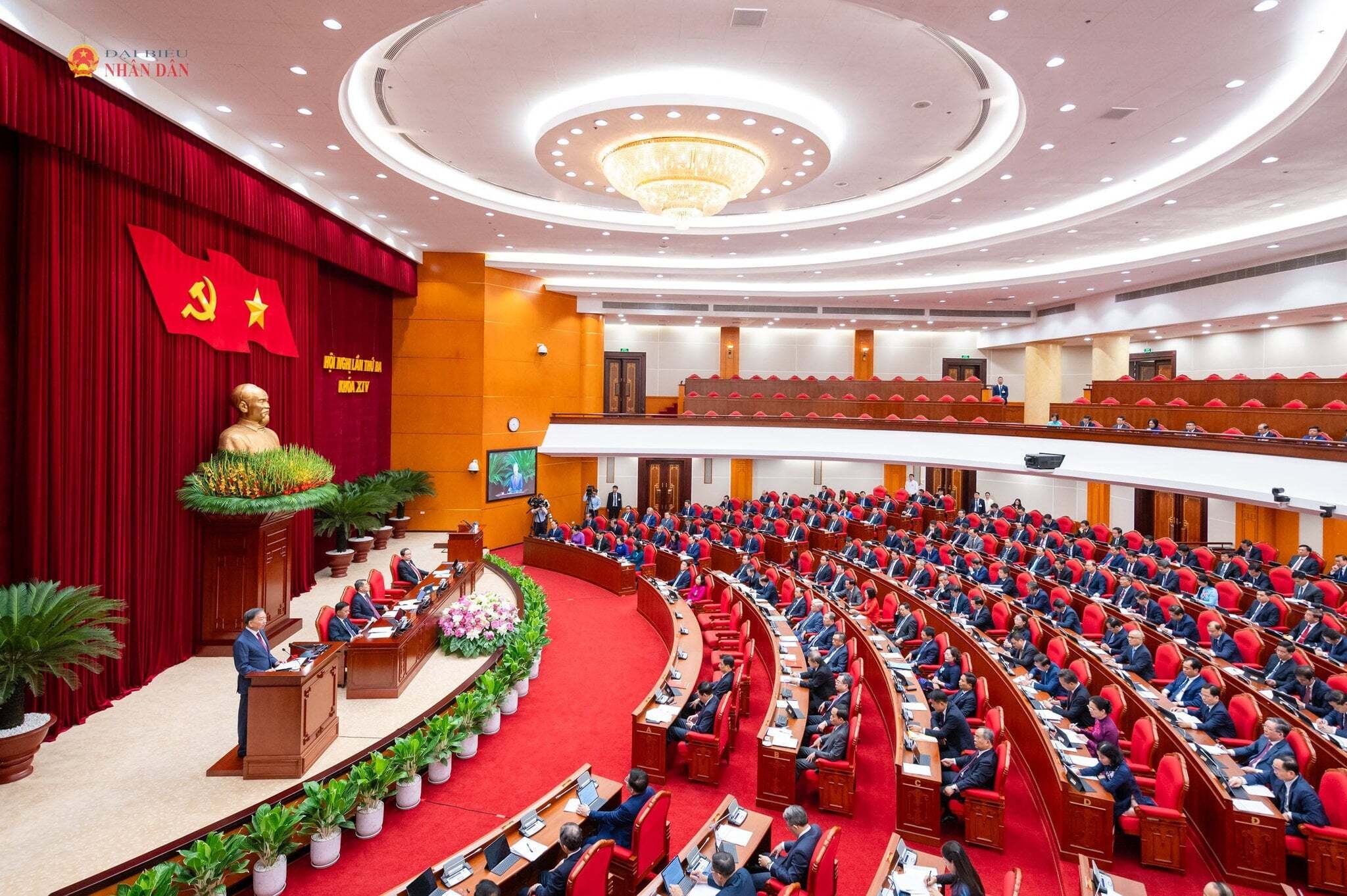 Đánh giá toàn diện cán bộ để có phương án điều động, luân chuyển