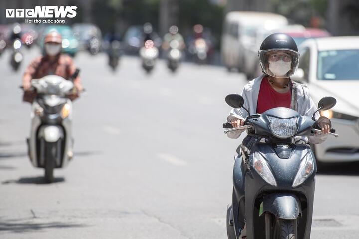 nắng n&oacute;ng ảnh 1