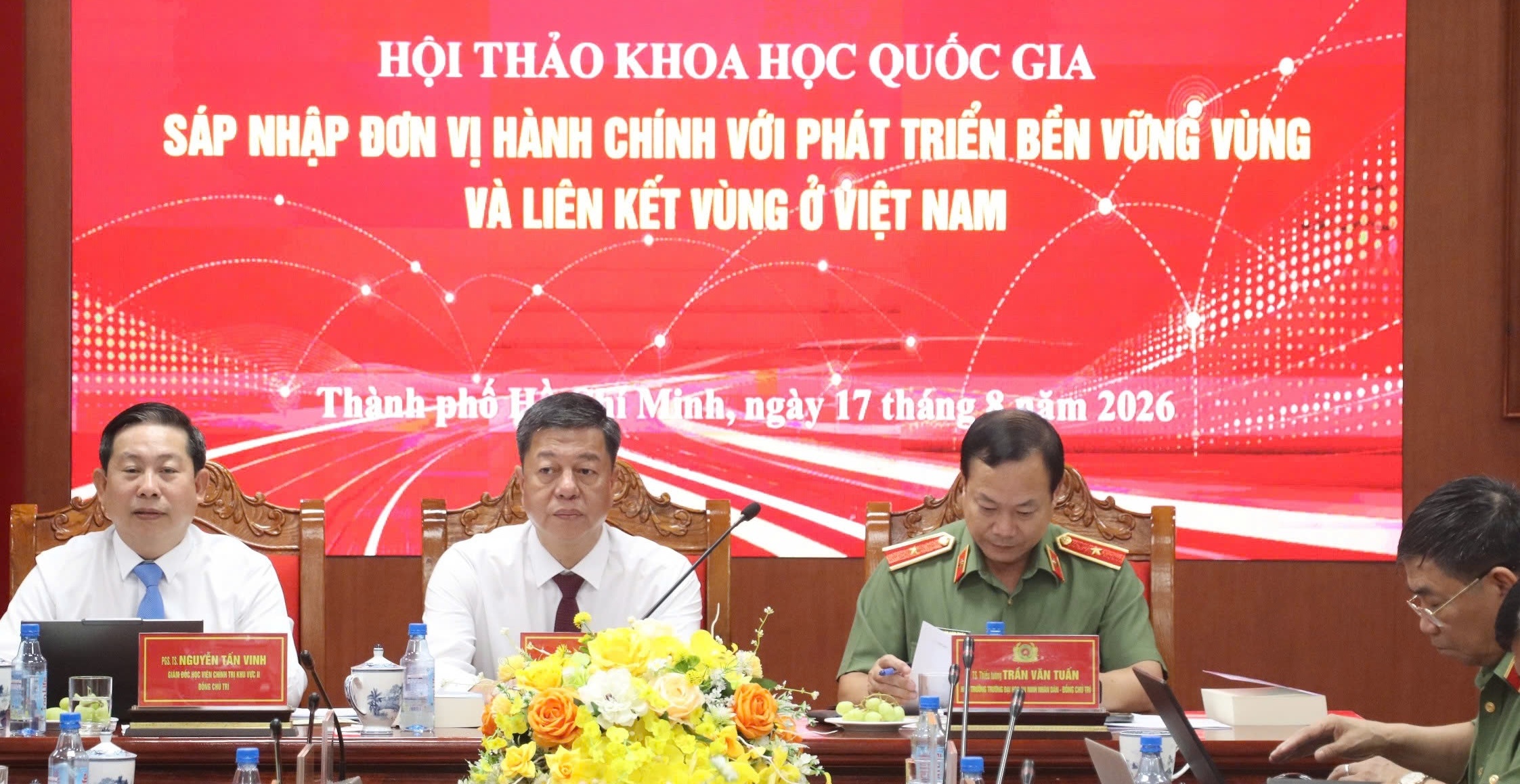 Sáp nhập đơn vị hành chính không chỉ là câu chuyện địa giới