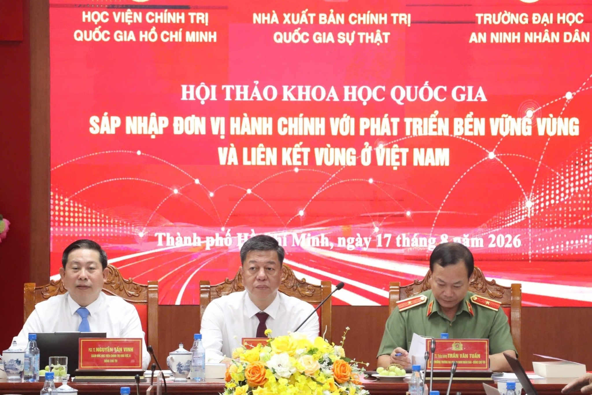 Sáp nhập đơn vị hành chính không chỉ là câu chuyện địa giới