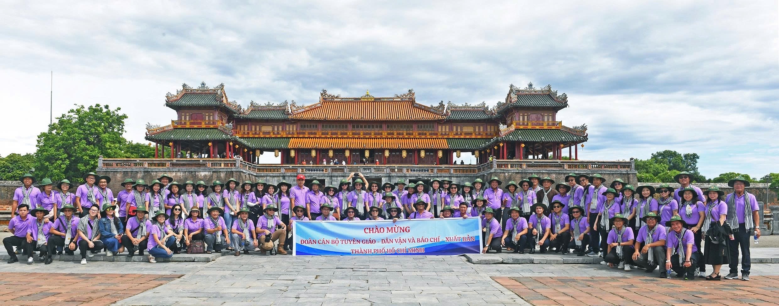 Cố đ&ocirc; Huế ảnh 2