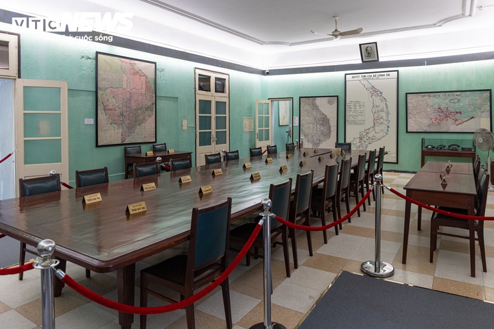 Ho&agrave;ng Th&agrave;nh Thăng Long ảnh 11