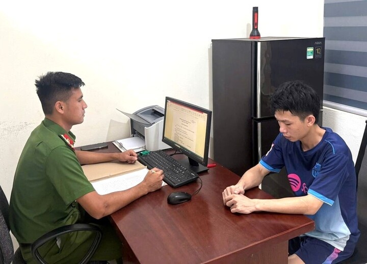 b&aacute;o tin giả  ảnh 1