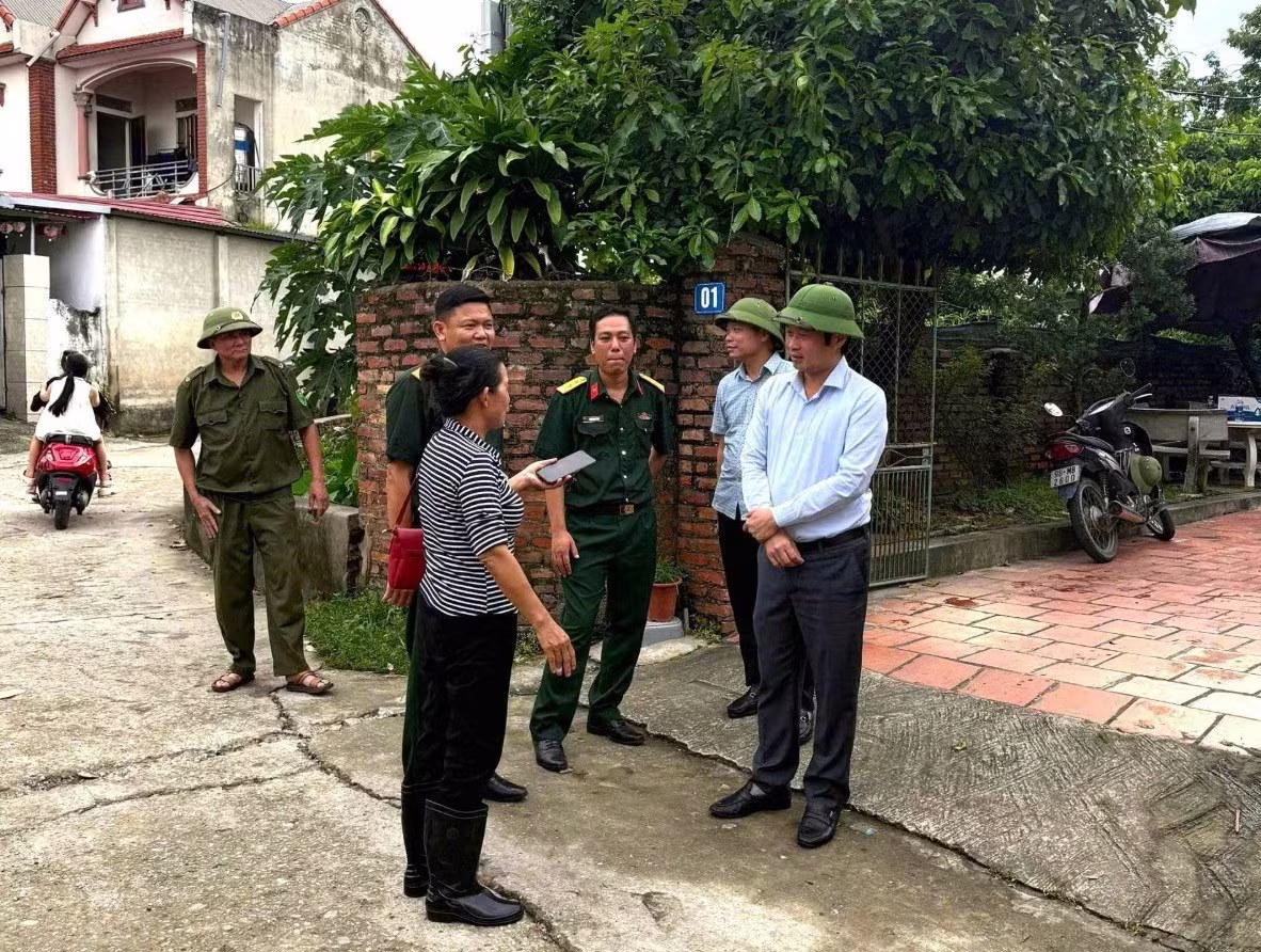 Nước lũ  ảnh 2