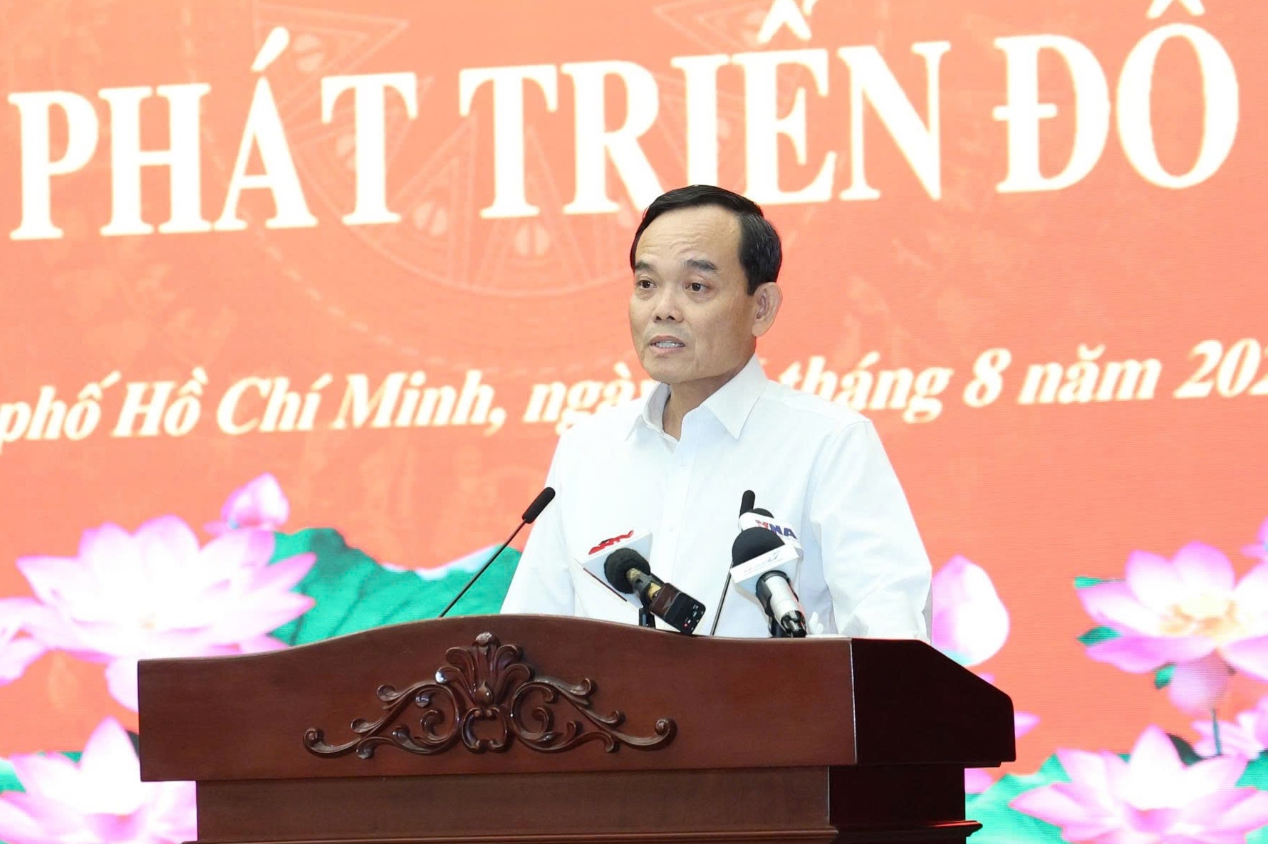 Bí thư TP.HCM: Cán bộ né tránh, sợ trách nhiệm sẽ phải rời đi