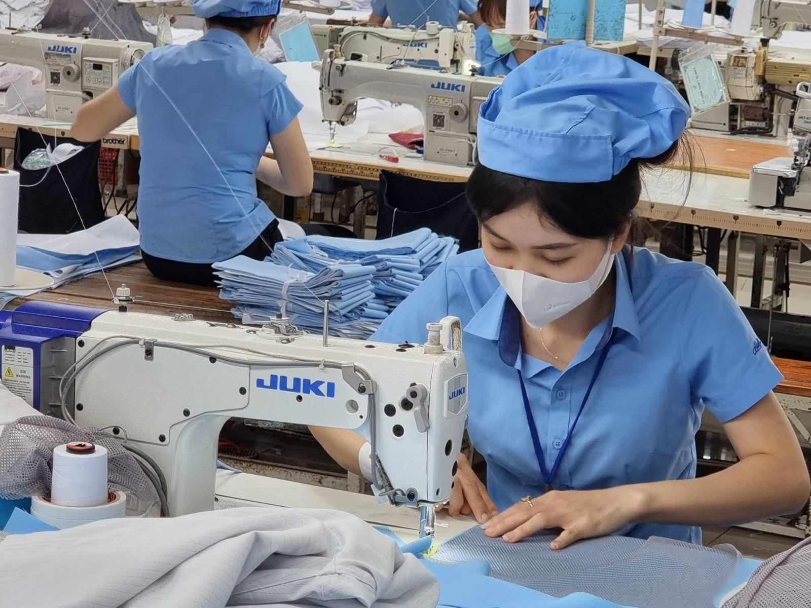 Không cho lao động nữ nghỉ 30 phút khi 'đèn đỏ' bị phạt tới 40 triệu