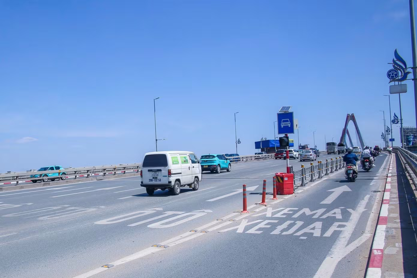cầu Nhật T&acirc;n ảnh 2