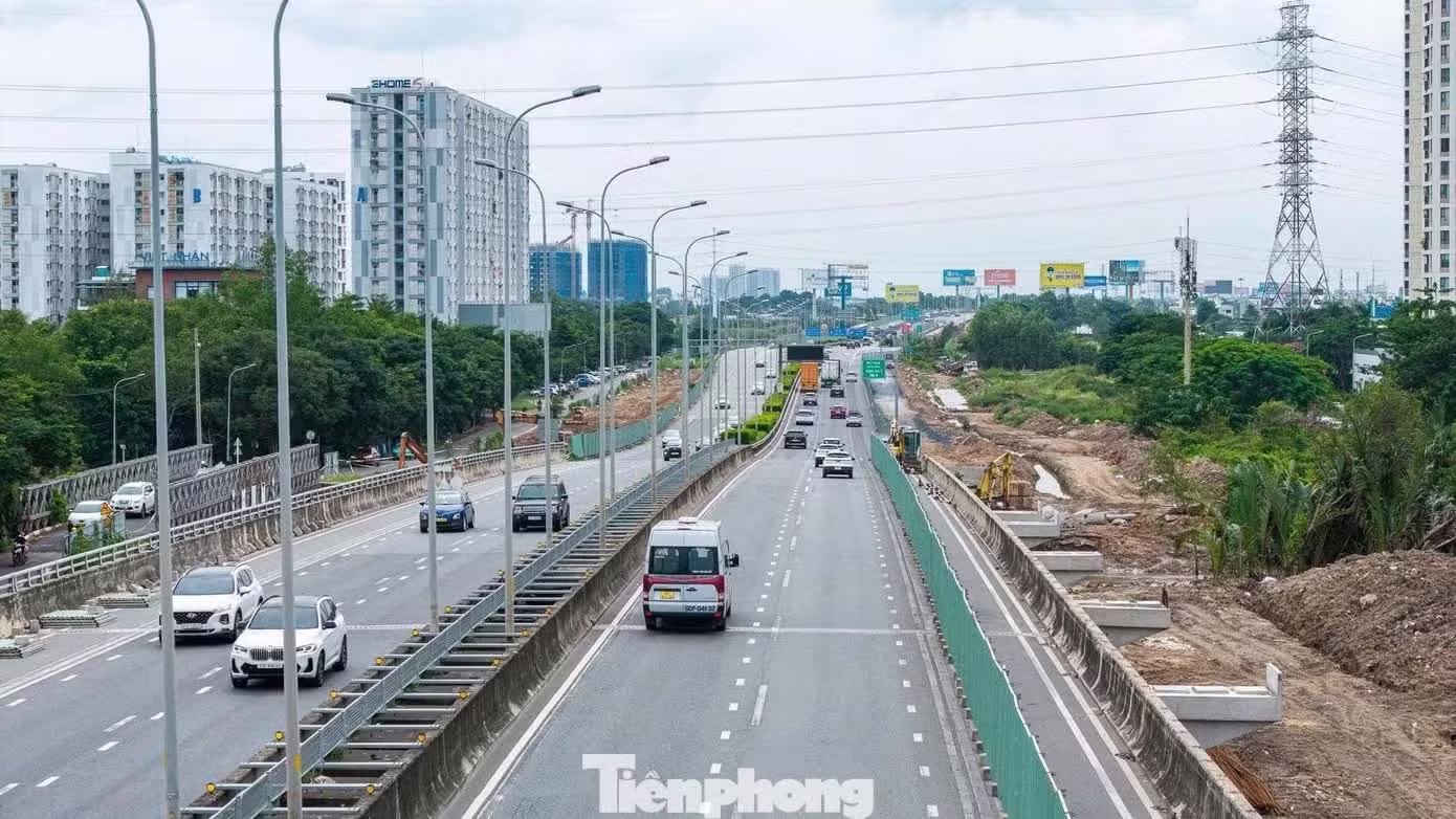 s&acirc;n bay Long Th&agrave;nh ảnh 11