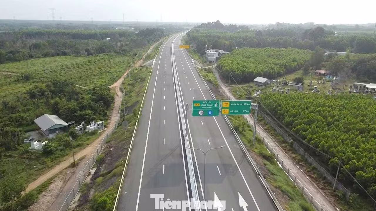 s&acirc;n bay Long Th&agrave;nh ảnh 21