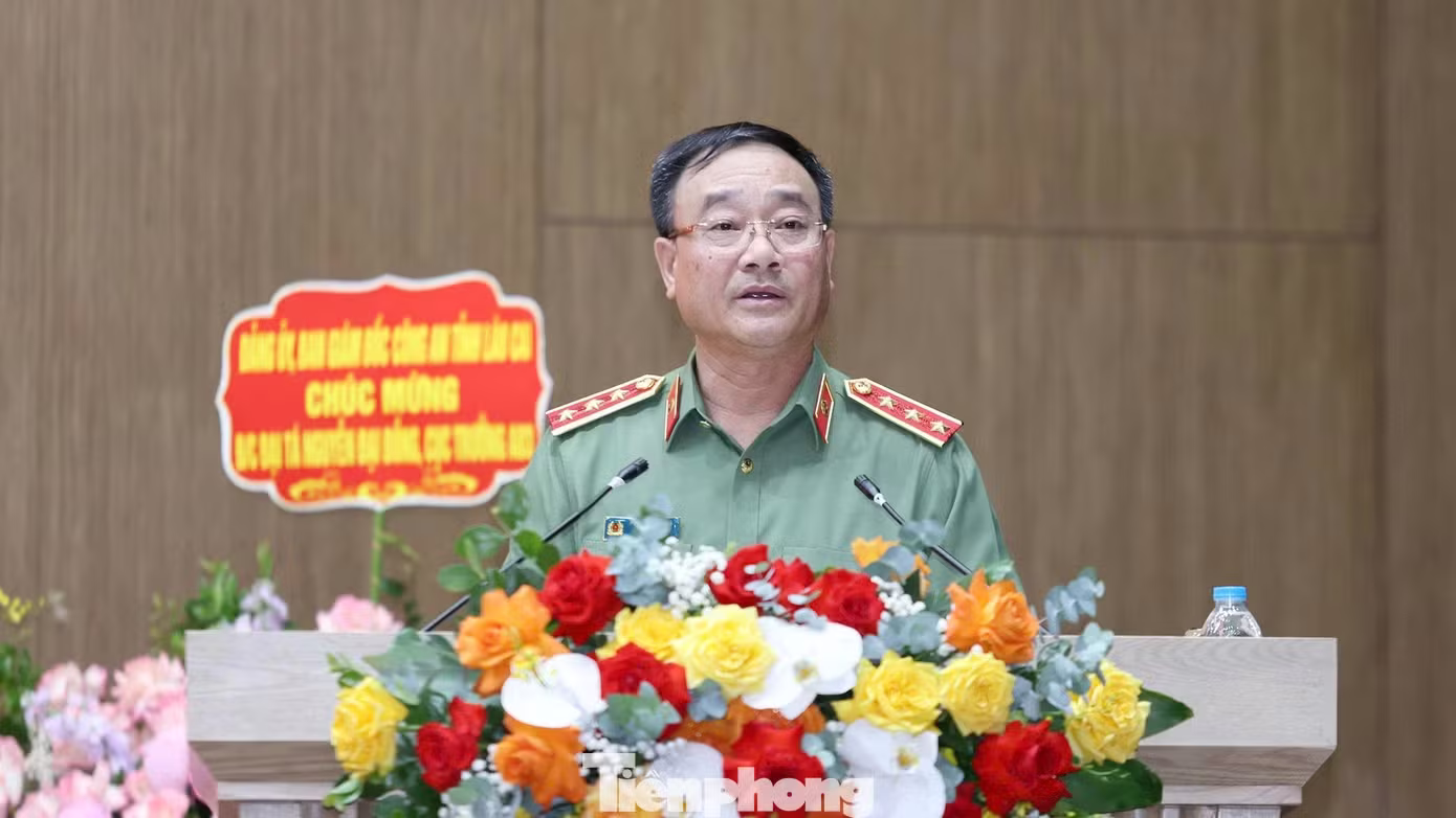 Cục trưởng cục an ninh ảnh 2