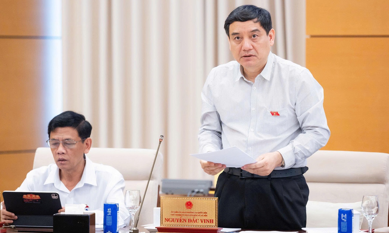 c&ocirc;ng nghiệp văn h&oacute;a ảnh 2