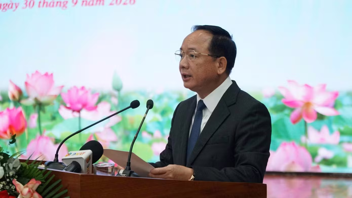 cụ Huỳnh Th&uacute;c Kh&aacute;ng ảnh 1