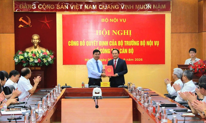 Cục Việc l&agrave;m ảnh 1