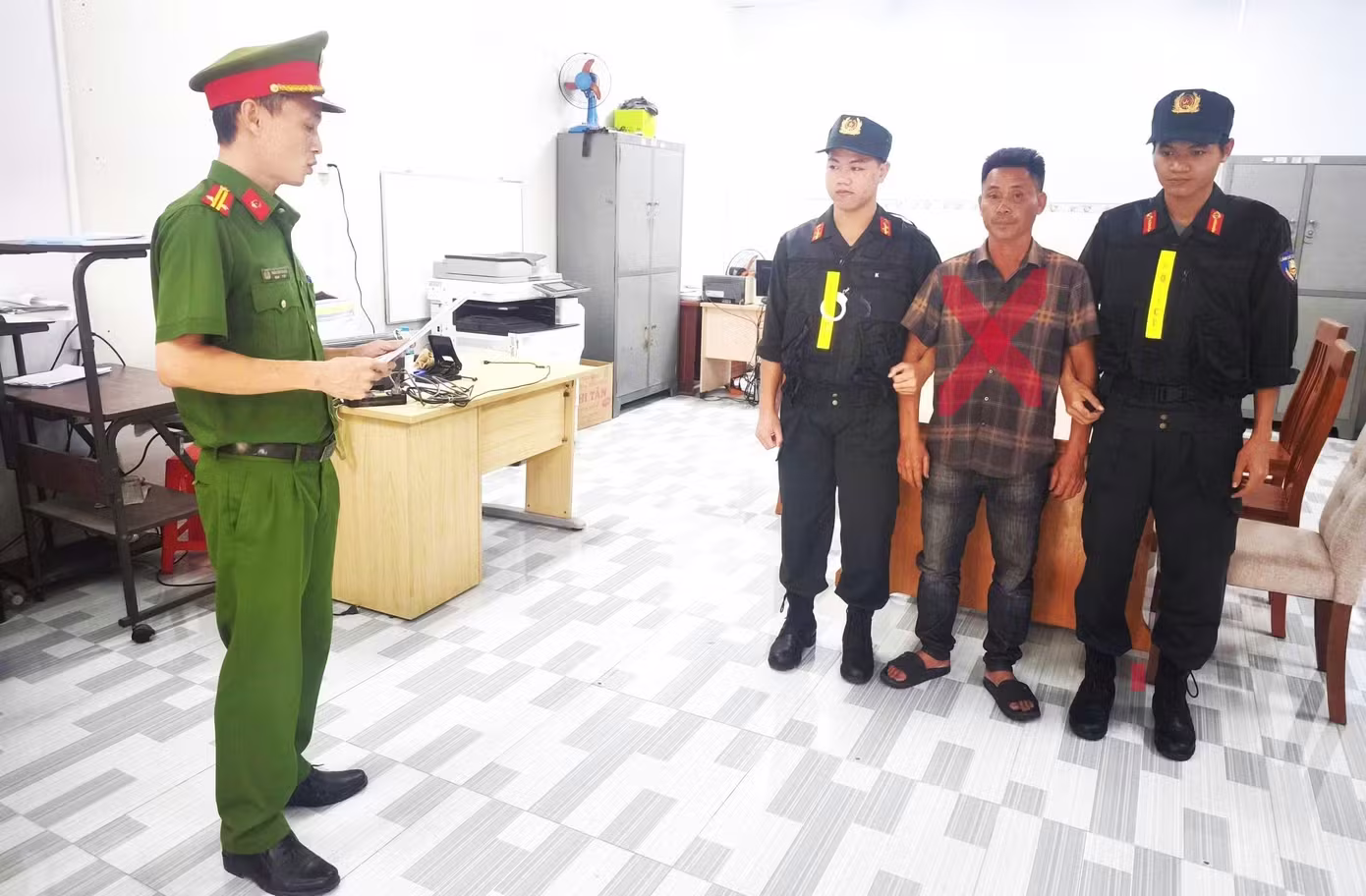 khởi tố ảnh 1