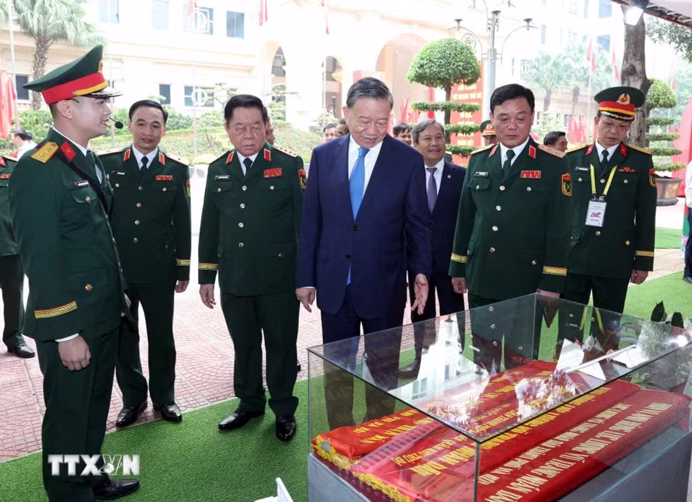 Tổng B&iacute; thư  ảnh 2