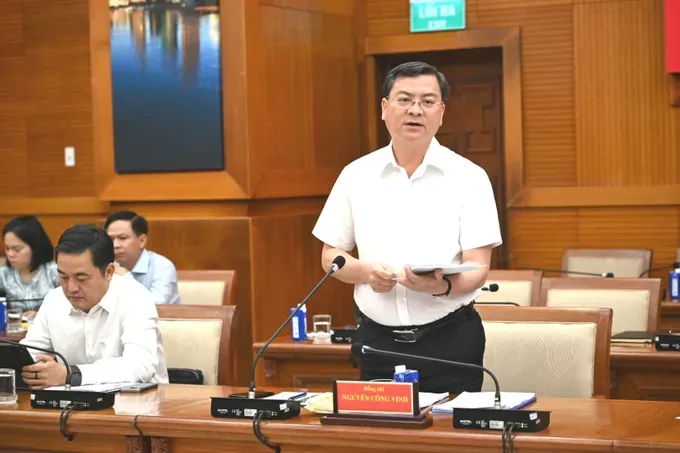 B&iacute; thư Th&agrave;nh ủy ảnh 4