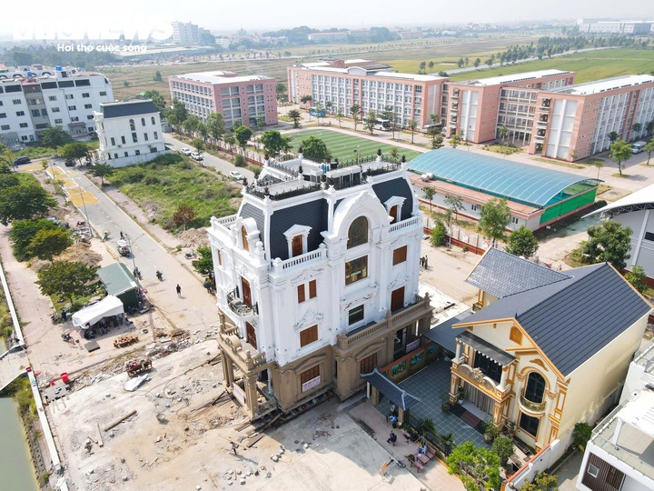 Biệt thự 4 tầng ảnh 2