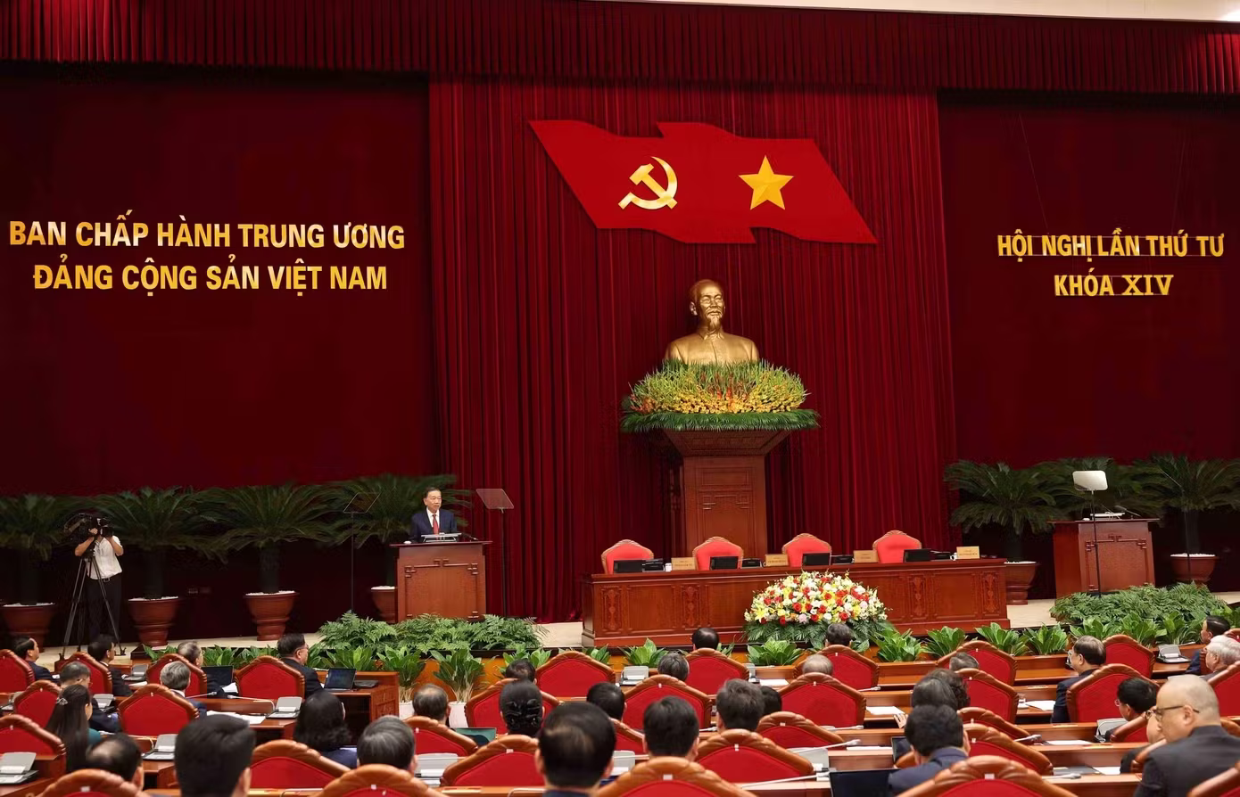 Hội nghị toàn quốc quán triệt, triển khai thực hiện Nghị quyết Trung ương 4