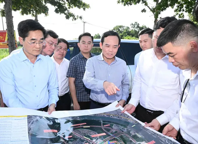 Bí thư TP.HCM kiểm tra tiến độ xây dựng Khu đô thị mới Thủ Thiêm