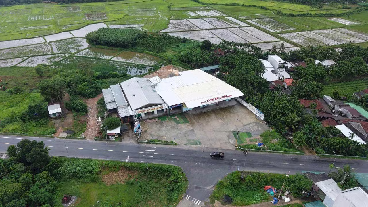 chặt ch&eacute;m ảnh 1