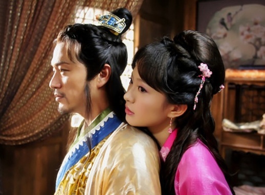 Phan Kim Lien moi bi 'nem da' vi yeu... Vo Tong hinh anh