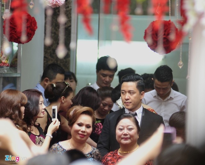 Đám cưới của Tuấn Hưng rất hạn chế truyền thông.