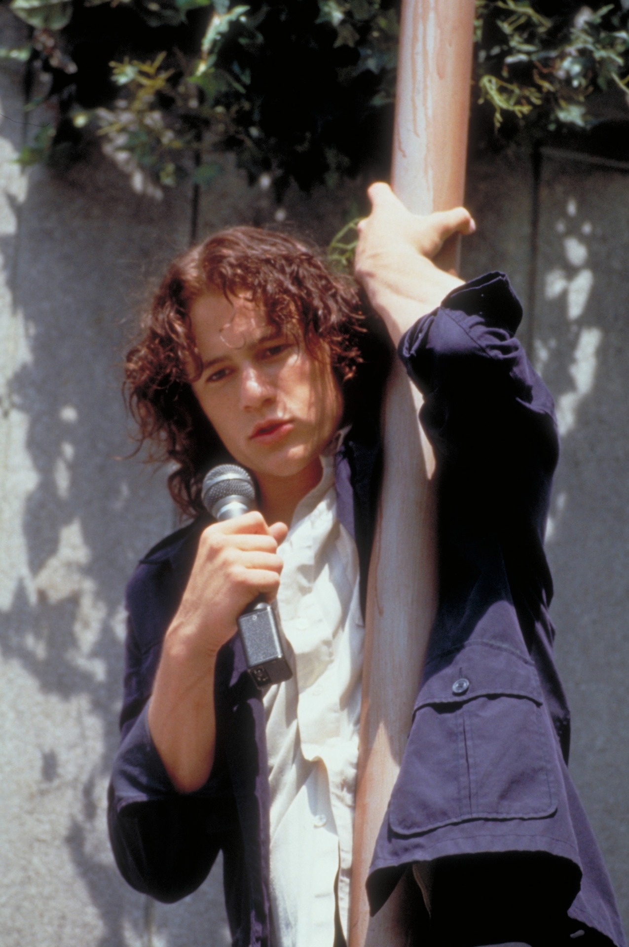 Patrick của Heath Ledger với màn trình diễn Cant Take My Eyes Off You đã đốn gục trái tim của biết bao nhiêu cô gái trẻ.