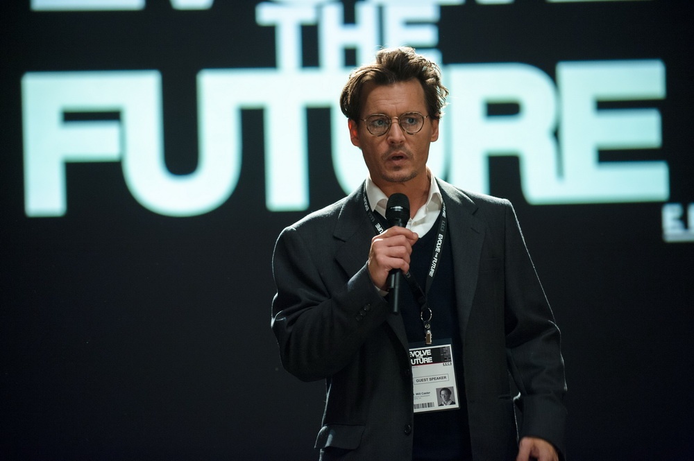 Johnny Depp so huu tri tue sieu viet trong 'Transcendence' hinh anh