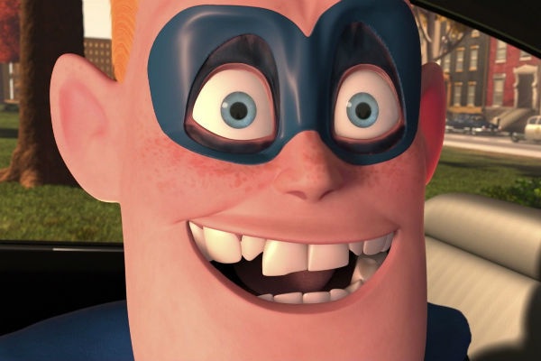 Trong những cảnh đầu tiên, khán giả được thấy nhân vật Bobby kẻ line đậm màu xanh quanh mắt trước khi đeo mặt nạ Mr. Incredible. Nó giống với phong cách trang điểm cho nhân vật Batman trong các phiên bản xưa cũ, kẻ line quanh mắt để đôi mắt trở nên nổi bật hơn. 