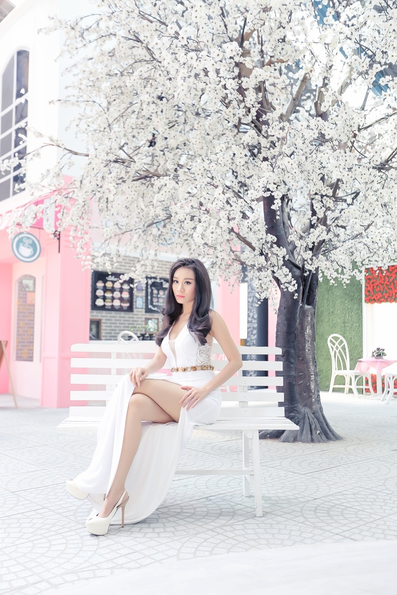 Để làm mới mình trong mắt khán giả, Minh Thư cũng quyết tâm xây dựng hình ảnh mới trong lần tái xuất này. Vẫn sẽ là một Minh Thư cá tính, sang trọng nhưng sẽ có phần quyến rũ và nồng nàn hơn trước đây. 