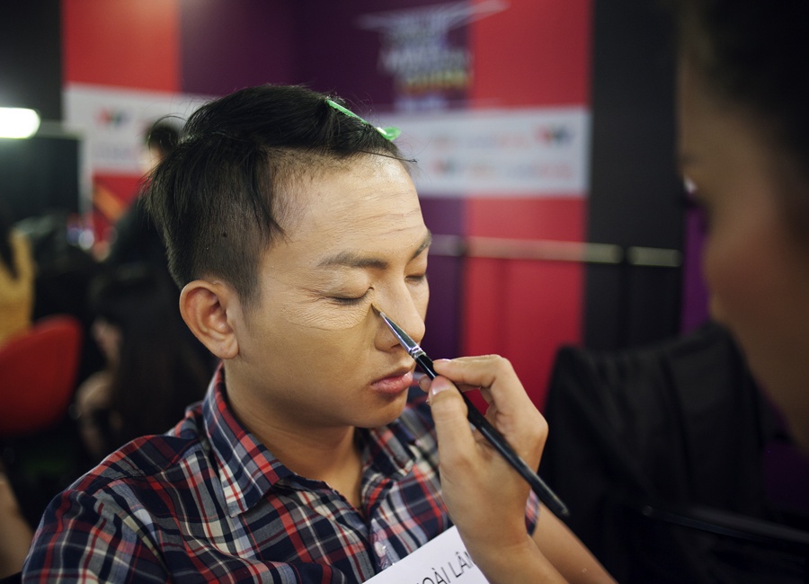 Hau truong hoa chang mu cua con trai Hoai Linh hinh anh