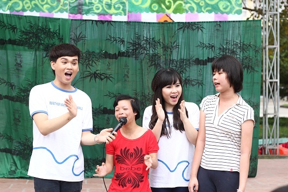 Trung Quan, Truong Phuong lam dai su tu thien hinh anh