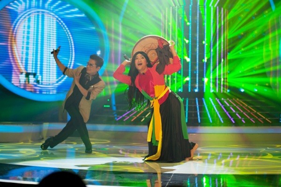 Sau khi hoá thân thành Nghệ sĩ Nhân dân Thu Hiền với ca khúc Hoa cau vườn trầu, Đại Nghĩa ngay lập tức được khán giả nhắc đến nhiều vì trước đấy anh khá nhạt nhoà. Anh vô cùng nhập tâm vào nhân vật của mình khi thể hiện qua từng điệu bộ, cử chỉ, vừa thể hiện tính hài hước của chương trình vừa gợi nhắc vẻ dịu dàng của nữ danh ca. Còn Mỹ Linh nhận xét, Đại Nghĩa cho thấy sự đầu tư vào màn trình diễn khi chú ý vào những chi tiết nhỏ nhặt, như mô phỏng chất giọng Bắc pha Trung trong ca khúc của NSND Thu Hiền.