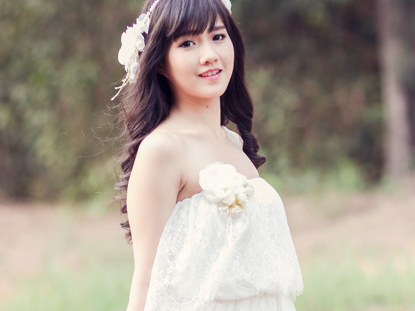 Mac vay ren cuon hut nhu hot girl Sai Gon hinh anh