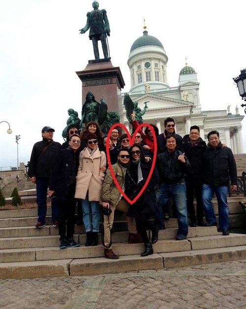 Tin đồn Bằng Kiều hẹn hò Hoa hậu Phụ nữ Việt Nam qua ảnh 2006 Dương Mỹ Linh đã râm ran từ lâu nhưng họ không hề lên tiếng. Mới đây, nghi vấn này được củng cố thêm khi Dương Mỹ Linh bị bắt gặp có mặt trong chuyến lưu diễn của đoàn nghệ sĩ Việt ở Châu Âu, trong đó có Bằng Kiều. 