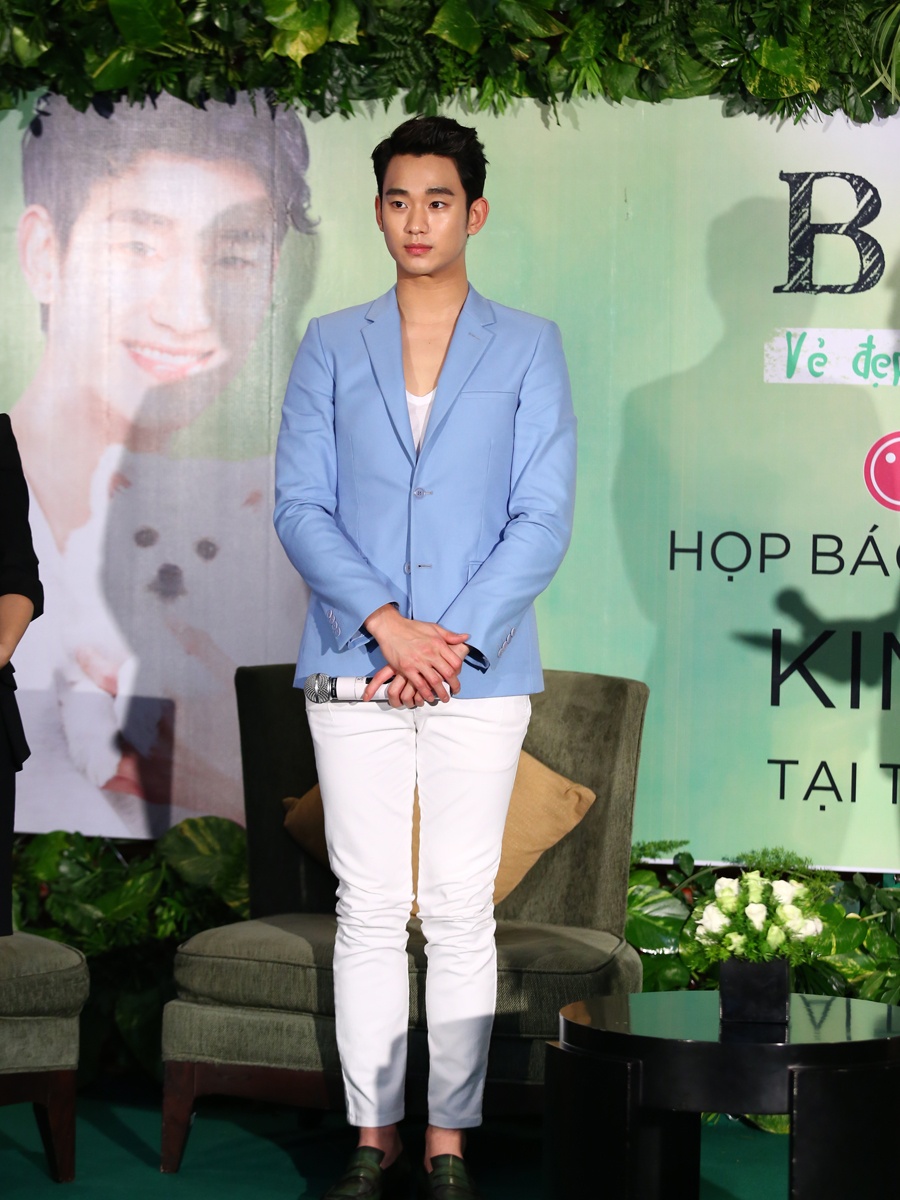 Tiếp theo đó, Kim Soo Hyun tiếp tục di chuyển sang cửa hàng Beyond tại CT Plaza, đồng thời tiếp tục gặp gỡ và giao lưu cùng người hâm mộ. Đây cũng là hoạt động cuối cùng của Kim Soo Hyun cho sự kiện. 