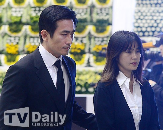 Trong khi đó, Cha In Pyo sắp có bộ phim truyền hình mới Endless Love sẽ lên sóng vào mùa hè này vào các ngày cuối tuần trên kênh SBS. Cũng mới đây, tài tử Ông trùm có buổi tập dợt kịch bản với dàn diễn viên và ê kip.