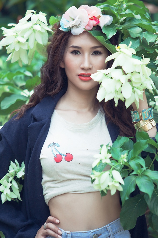 Cô người mẫu trẻ Quỳnh Thi bị nhầm lẫn với tên gọi của siêu mẫu Quỳnh Thy, nên cô nàng đang cố gắng để tạo hình ảnh riêng để không bị cái bóng quá lớn của đàn chị.