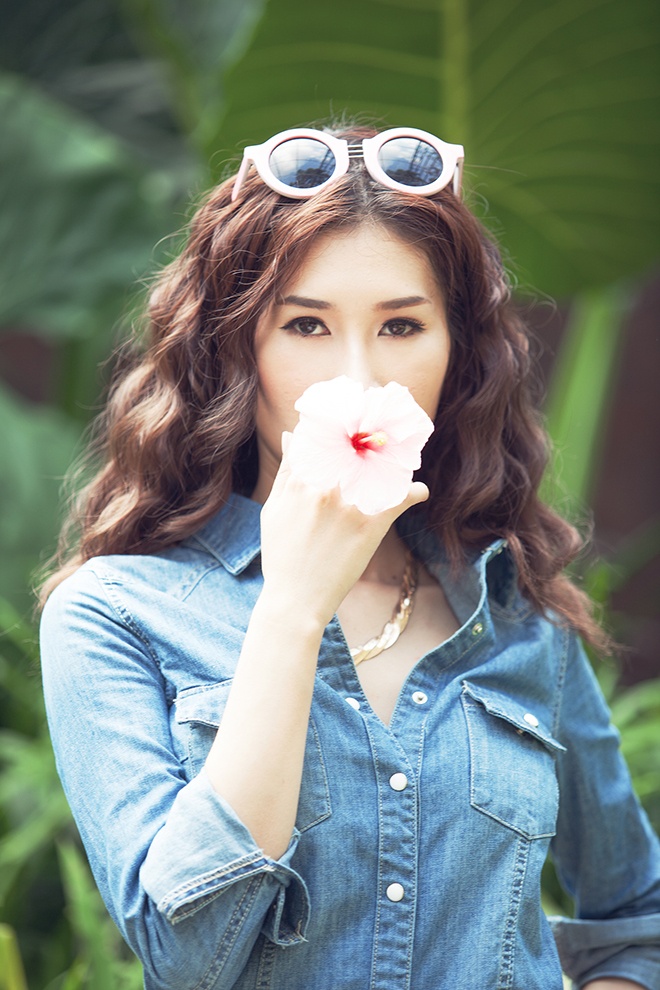 Dẫn đầu xu hướng Hè 2014, Denim phát huy cả style nữ tính khi kết hợp với màu pastel nhẹ nhàng.