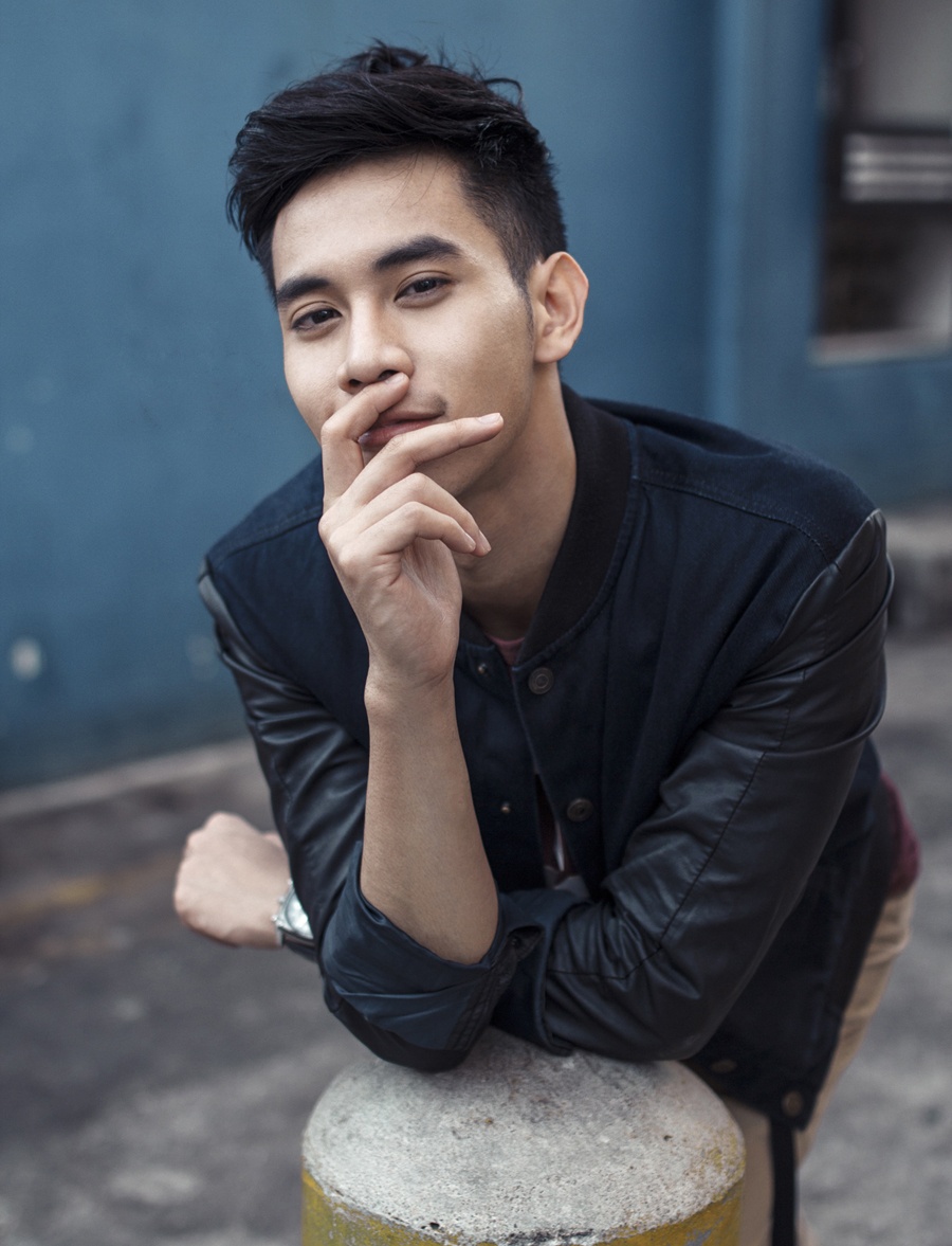 Hồ Vĩnh Khoa cũng vừa hoàn thành xong MV mới với chủ đề 