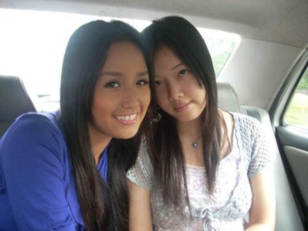 Mai Ngọc Phượng  là em gái của Hoa hậu Mai Phương Thúy, vào thời điểm chị gái mới đăng quang, Ngọc Phượng có nhan sắc khá nhạt nhòa, giản dị. 