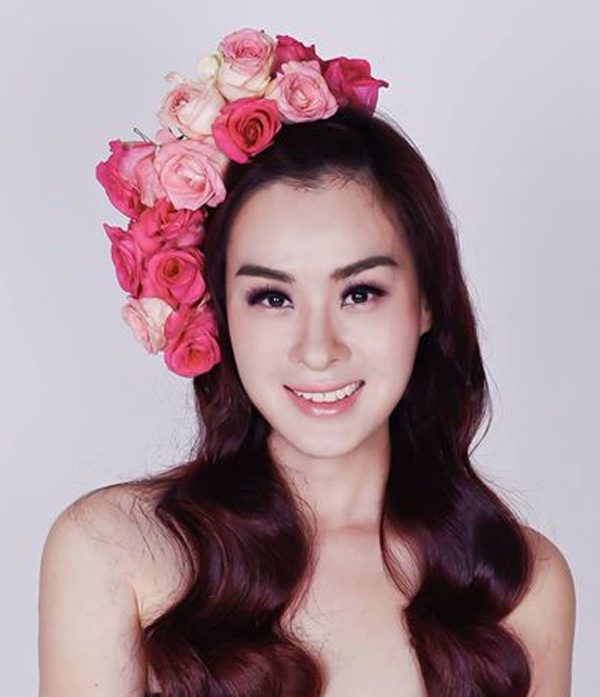 Về đường tình duyên, sở hữu nét đẹp duyên dáng, Thúy Nga còn là thành viên kín tiếng nhất nhóm bởi qua 15 năm trong showbiz, cô chưa từng hé lộ bạn trai. Gần đây trên trang cá nhân của nhóm đăng tải hình ảnh Thúy Nga mặc váy cưới khiến nhiều người tò mò liệu nữ ca sĩ 30 tuổi sắp lên xe hoa. 